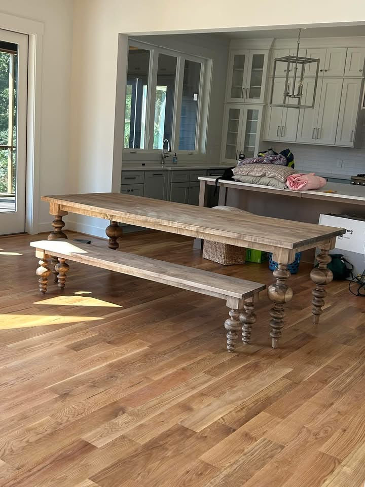 Austyn Turned-Leg Bench