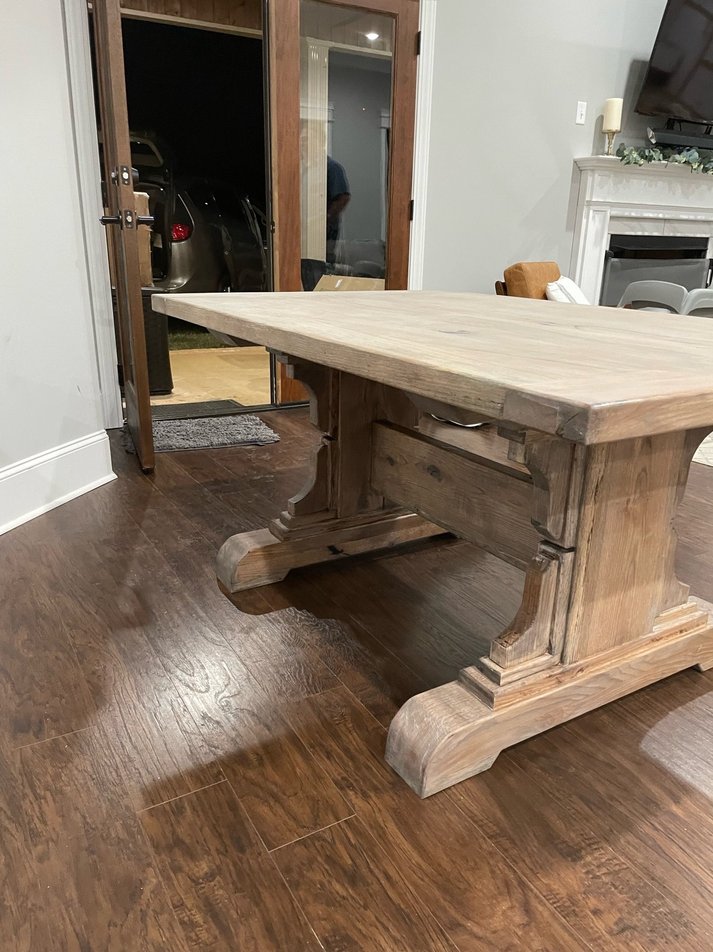 Henderson Hourglass Table