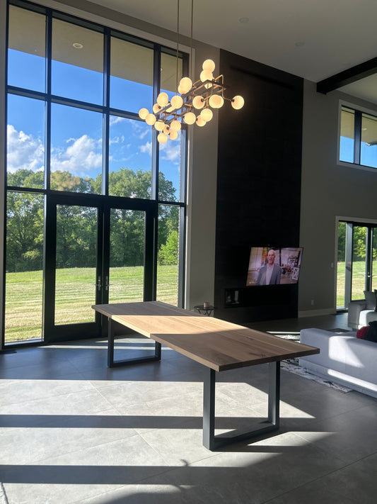 Madelyn Modern (Metal Base) Table