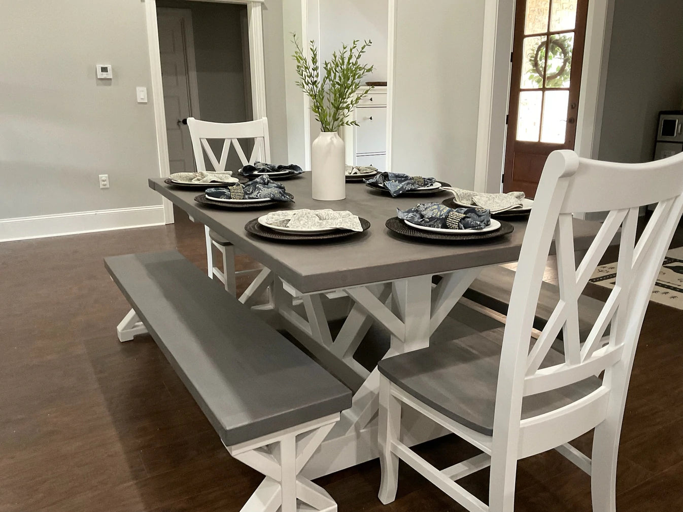 Laurel Dining Table